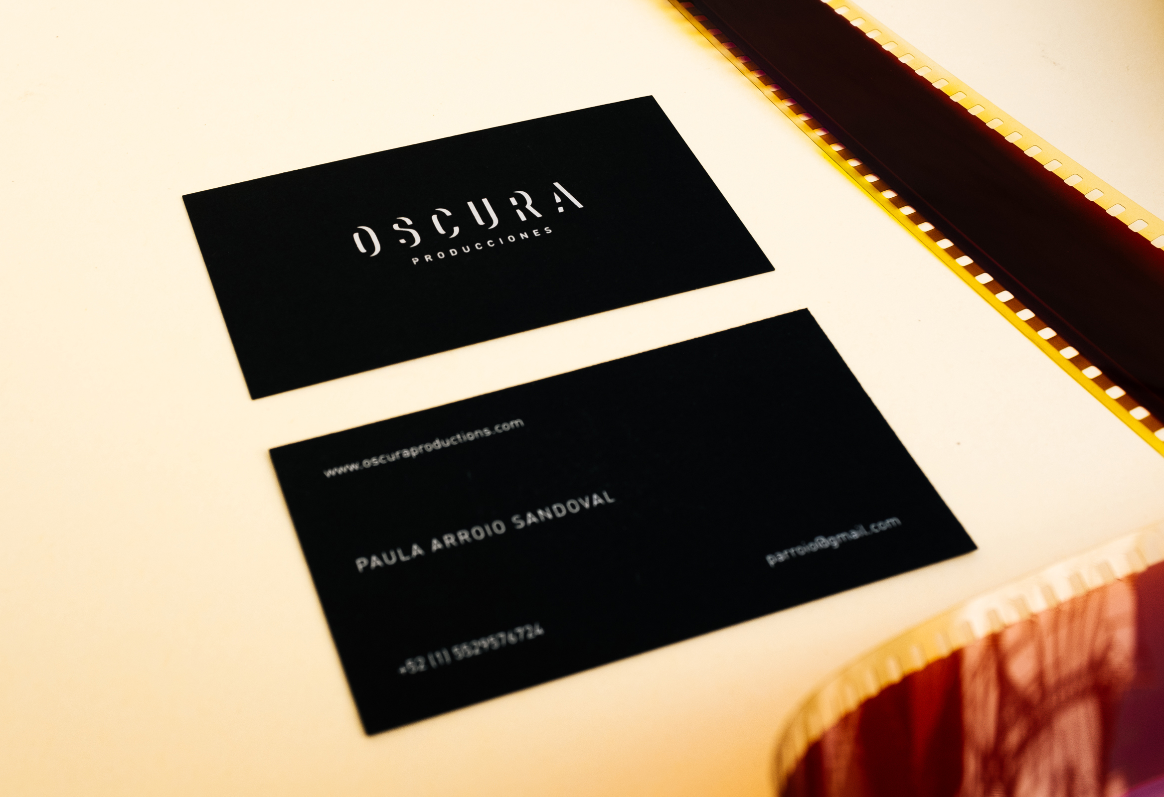 Identidad grafica Oscura